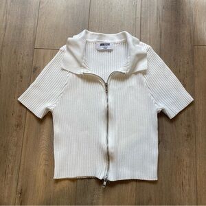 Ribbed Knit Zipper Crop Top